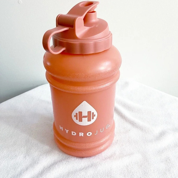 New HydroJug Classic Water Bottle-Hot Coral-Features Handle-Half Gallon Capacity - Picture 1 of 6